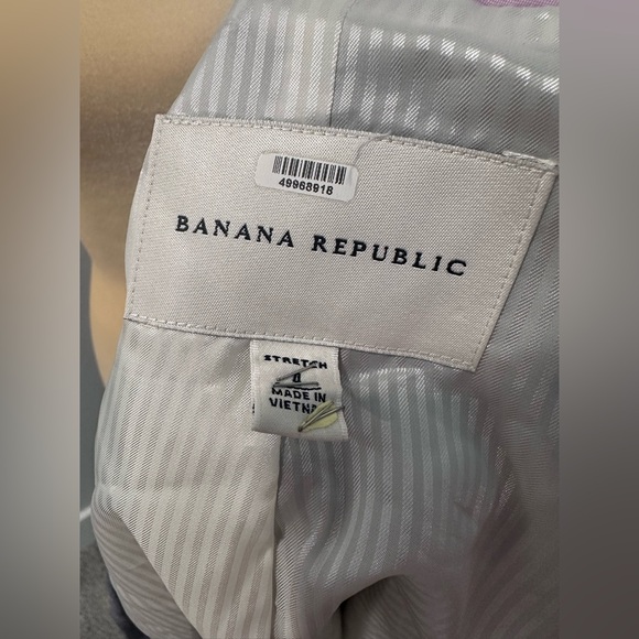 Banana Republic Classic Fit Blazer - Picture 3 of 6